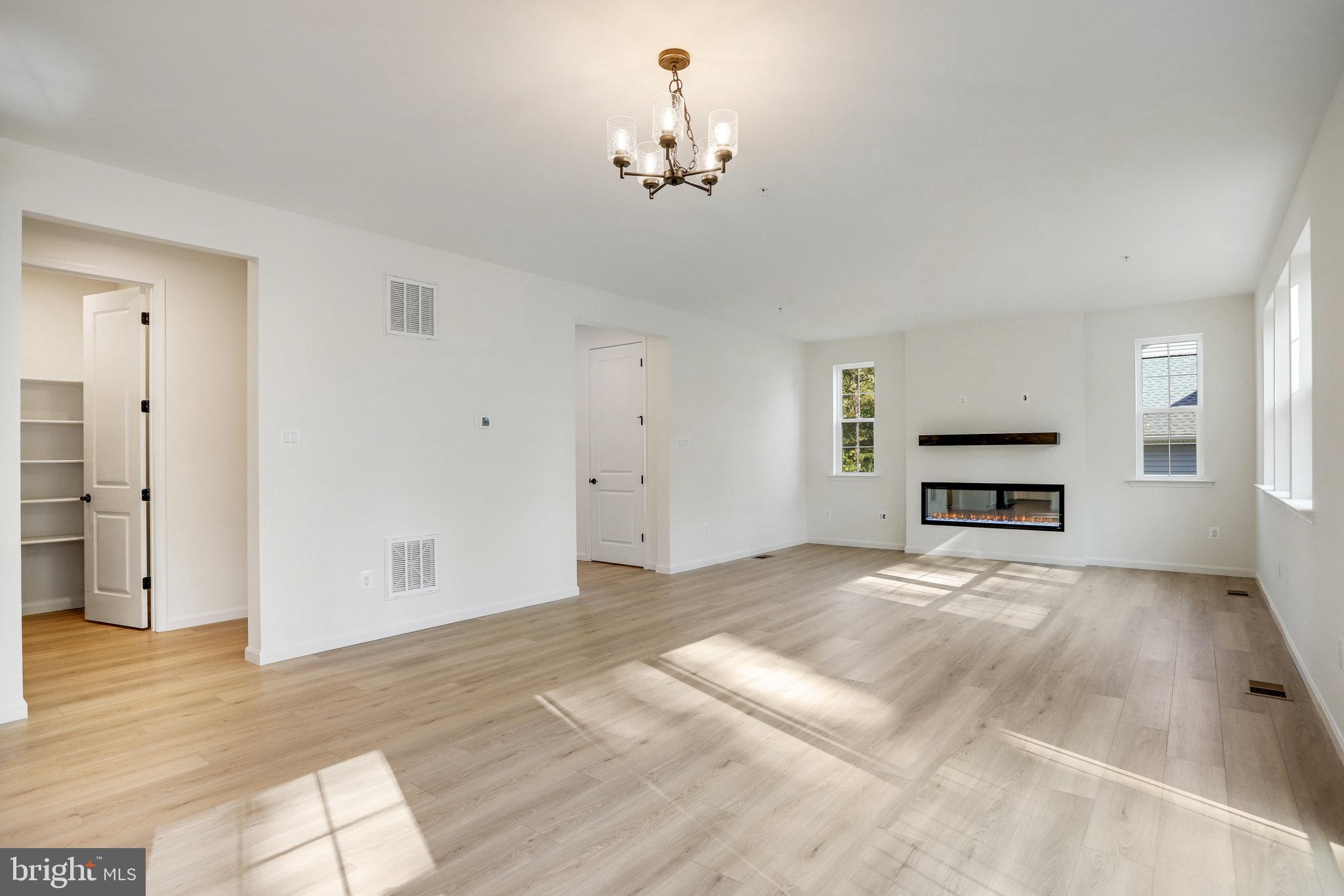 VINCENT ESTATES - Residential