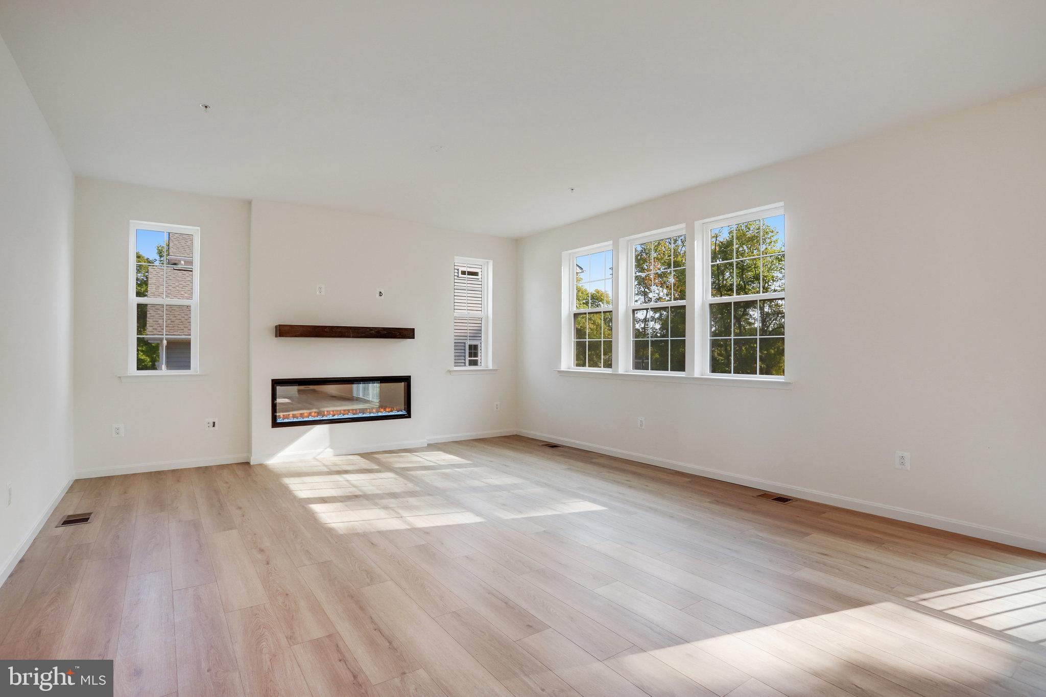 VINCENT ESTATES - Residential