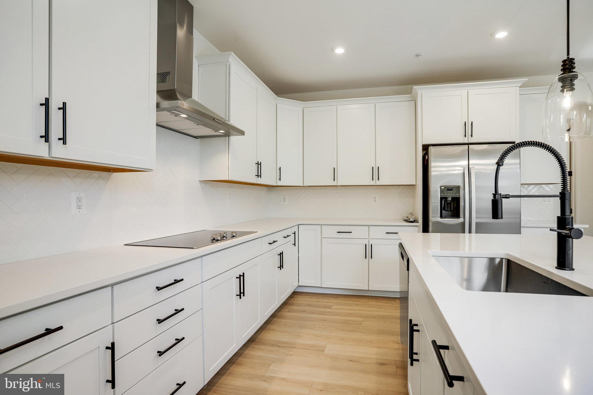 VINCENT ESTATES - Residential