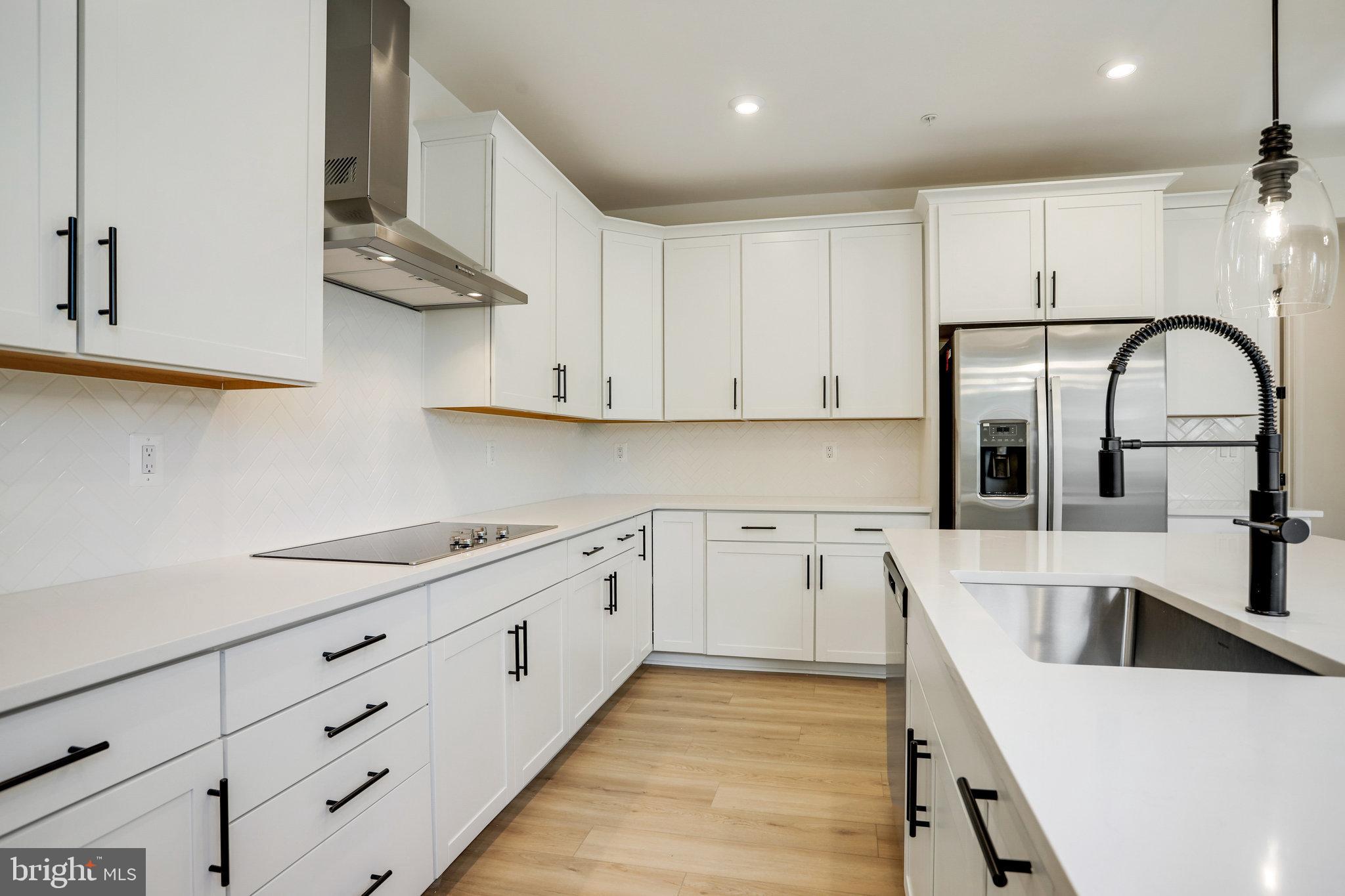 VINCENT ESTATES - Residential