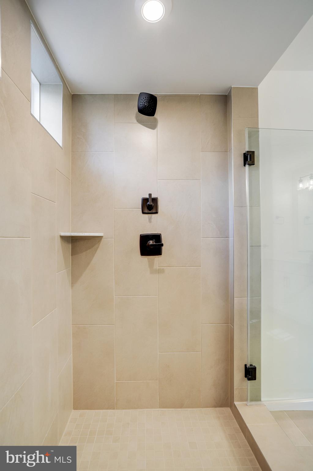 VINCENT ESTATES - Residential