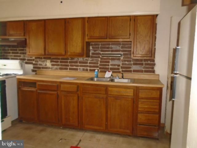 PERRING LOCH - Residential