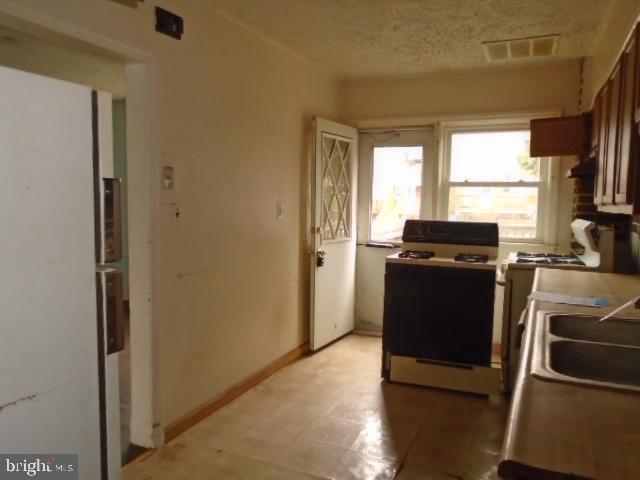 PERRING LOCH - Residential