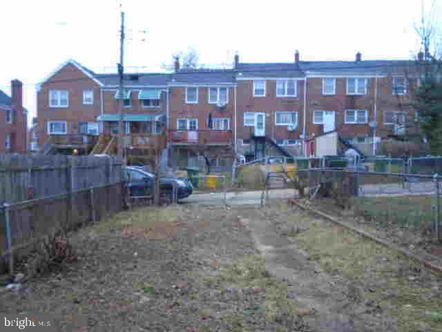 PERRING LOCH - Residential