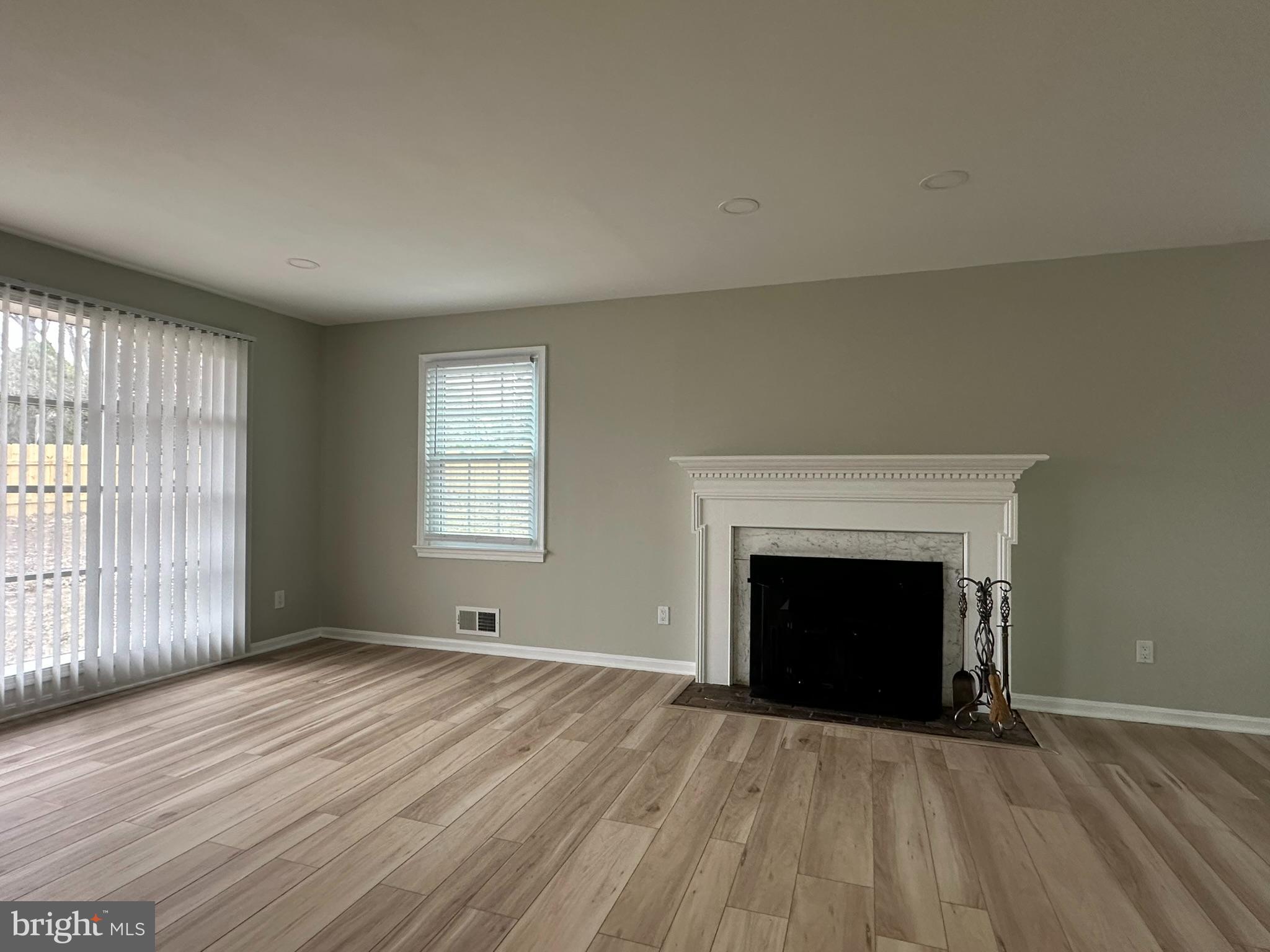 VARSITY PARK - Residential Lease