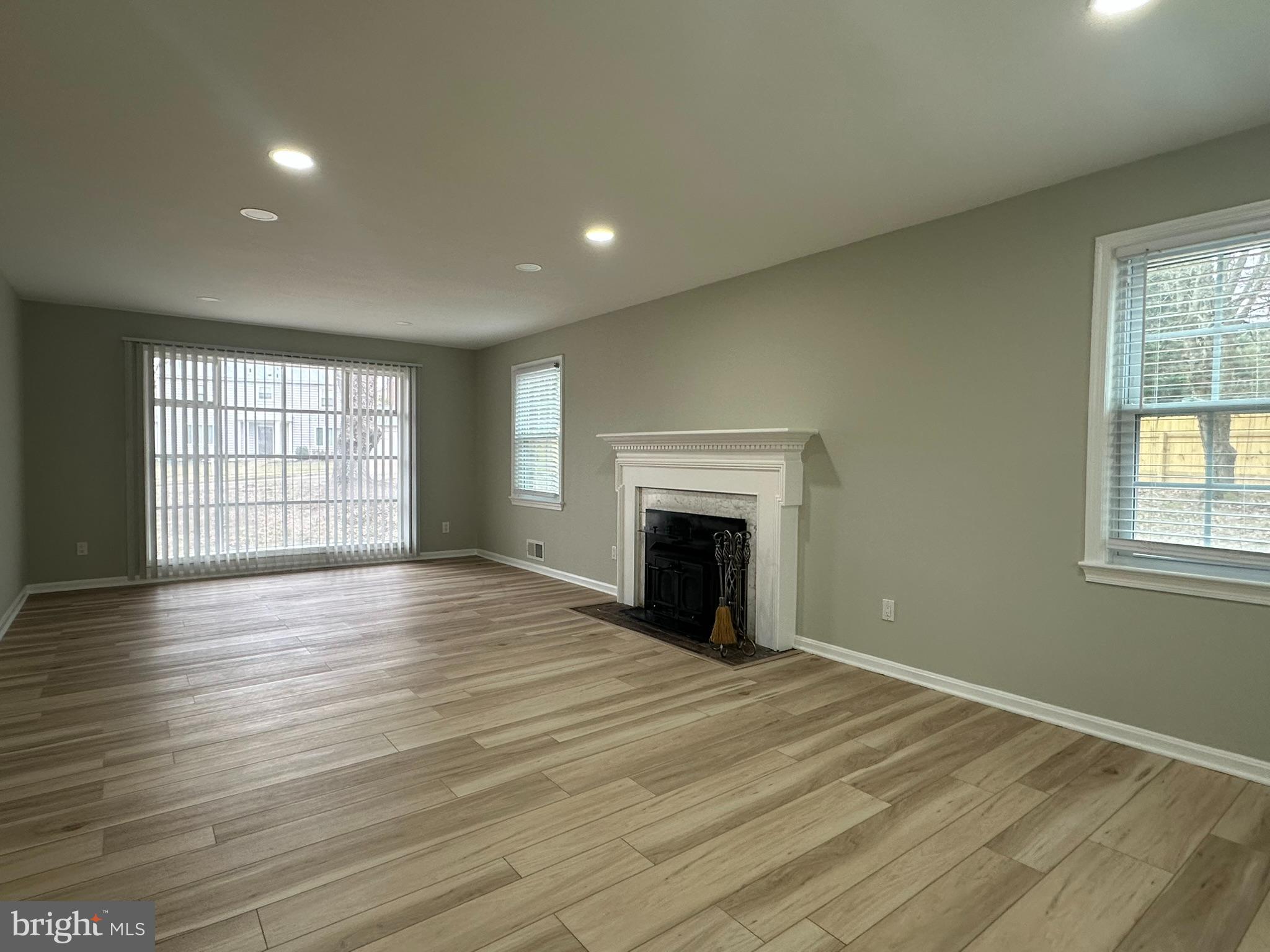 VARSITY PARK - Residential Lease