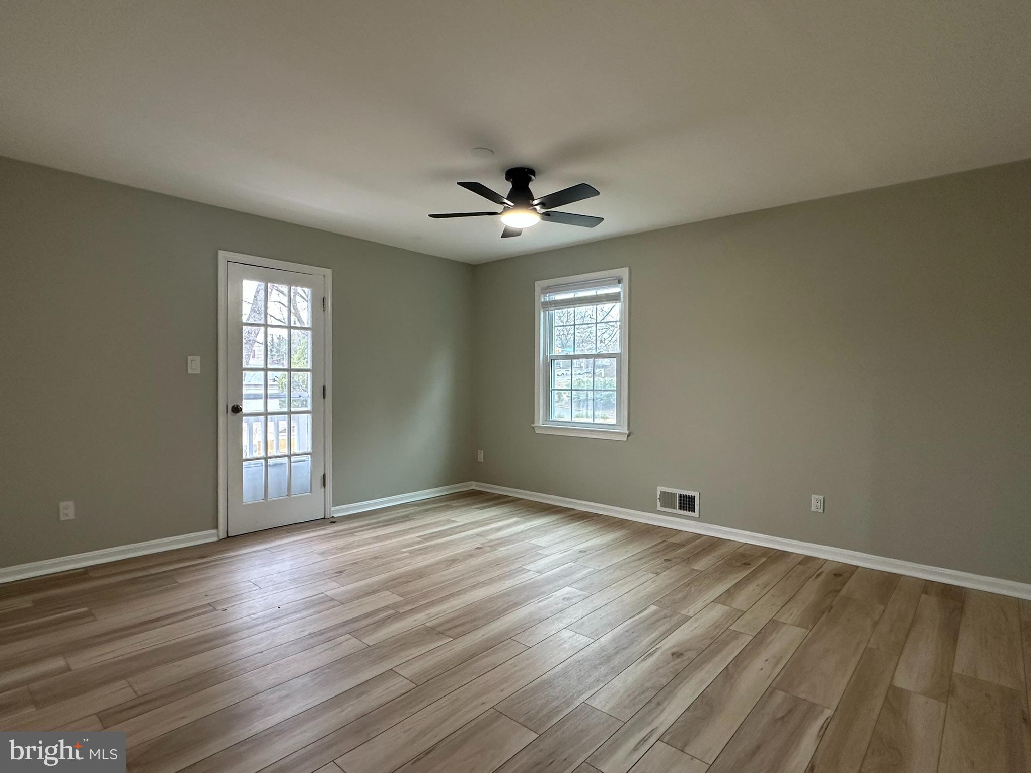 VARSITY PARK - Residential Lease