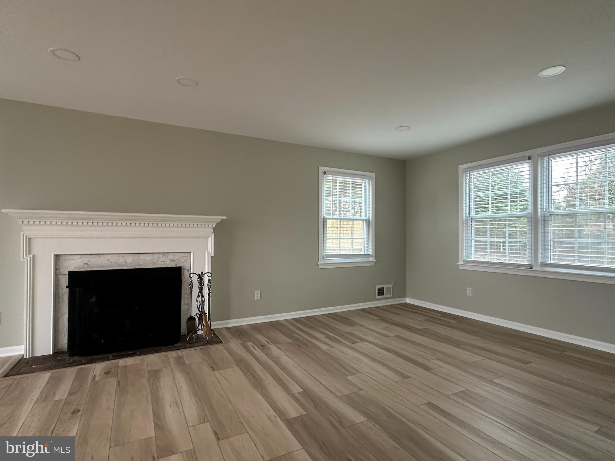 VARSITY PARK - Residential Lease