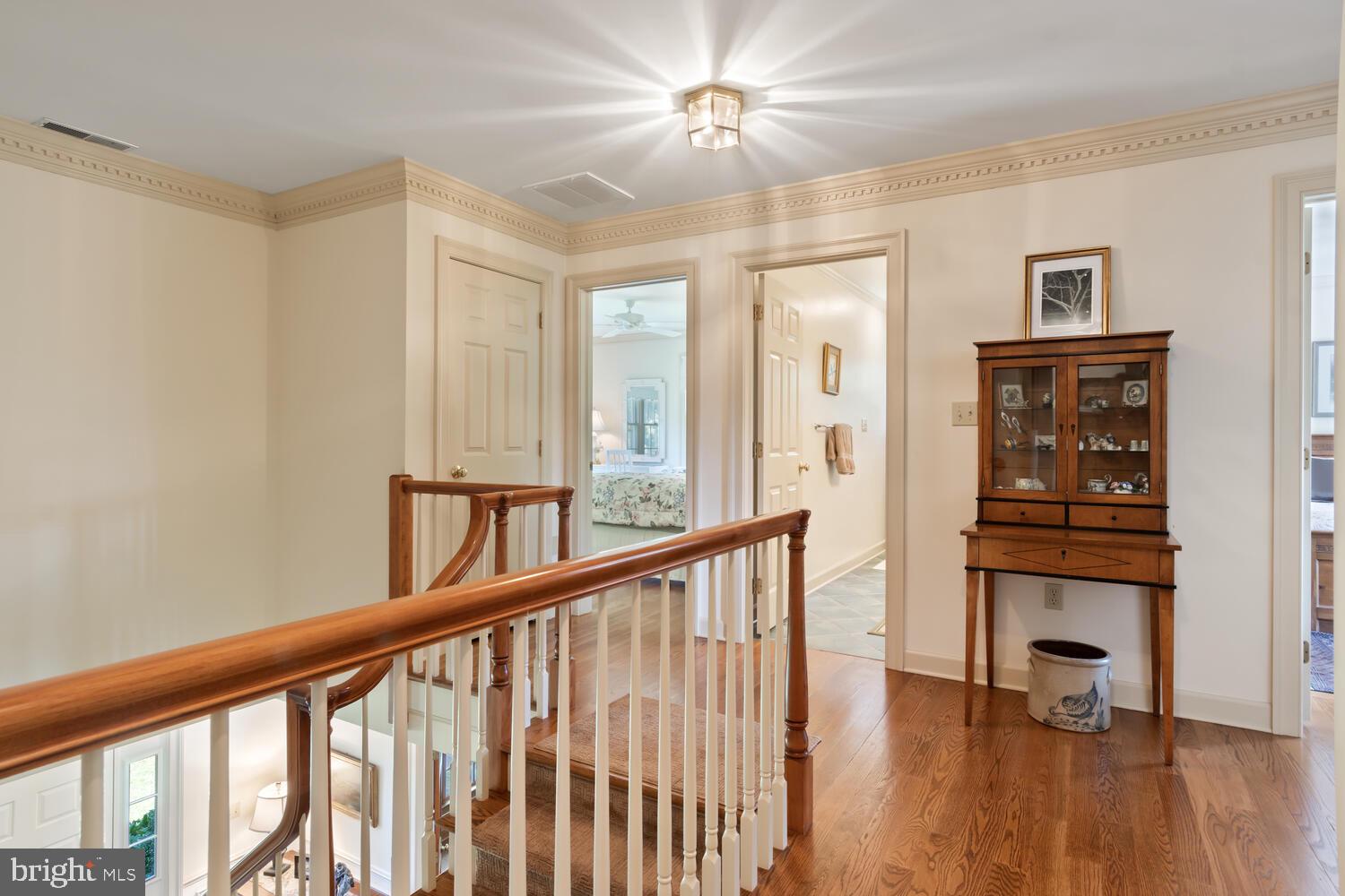 ROYAL OAK - Residential