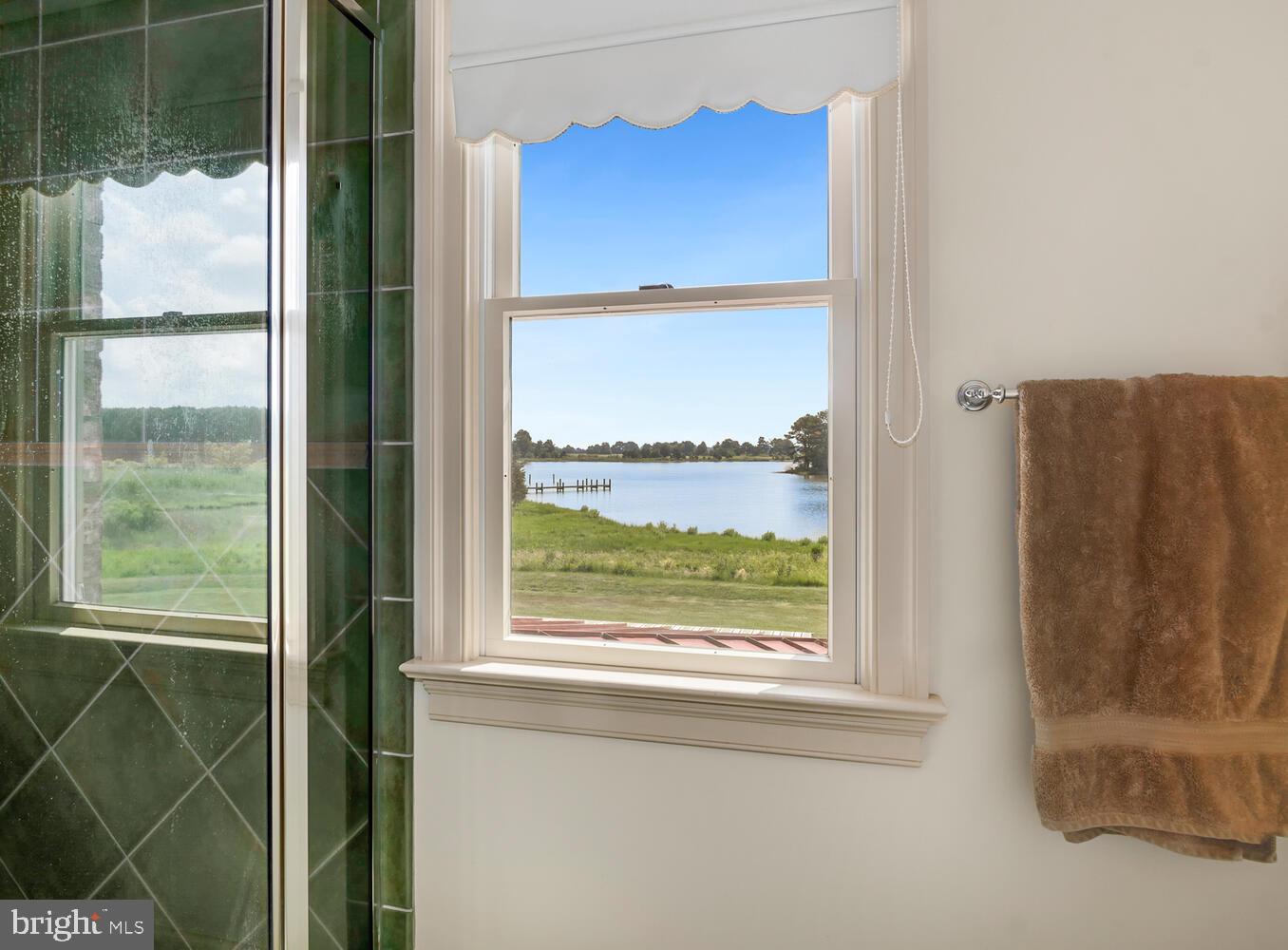 ROYAL OAK - Residential