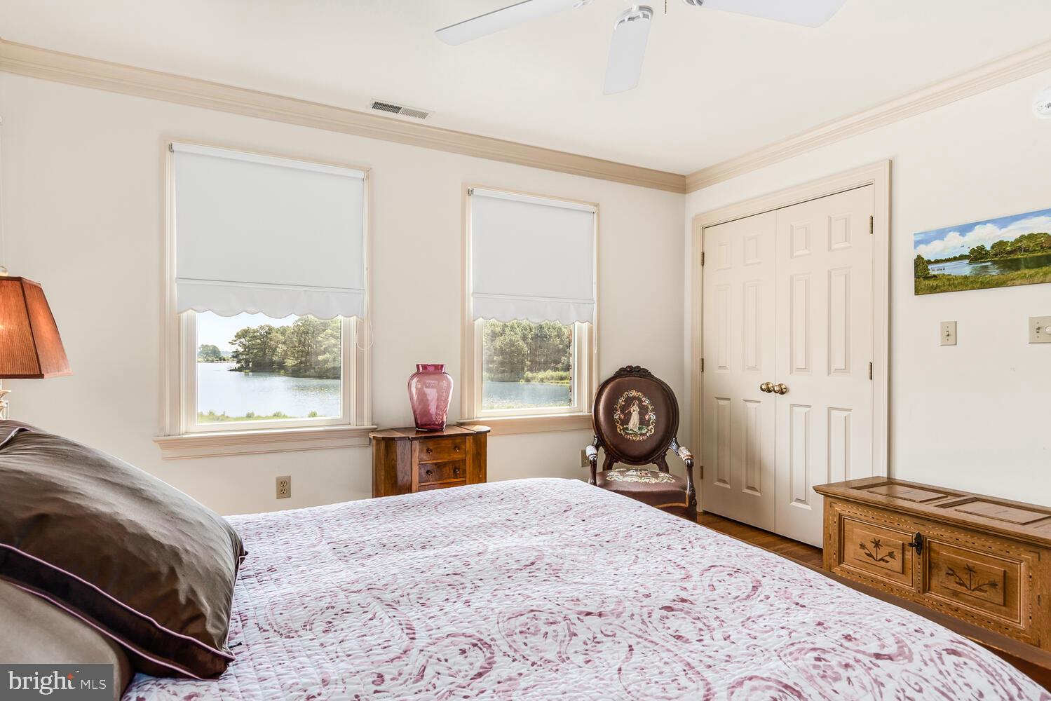 ROYAL OAK - Residential