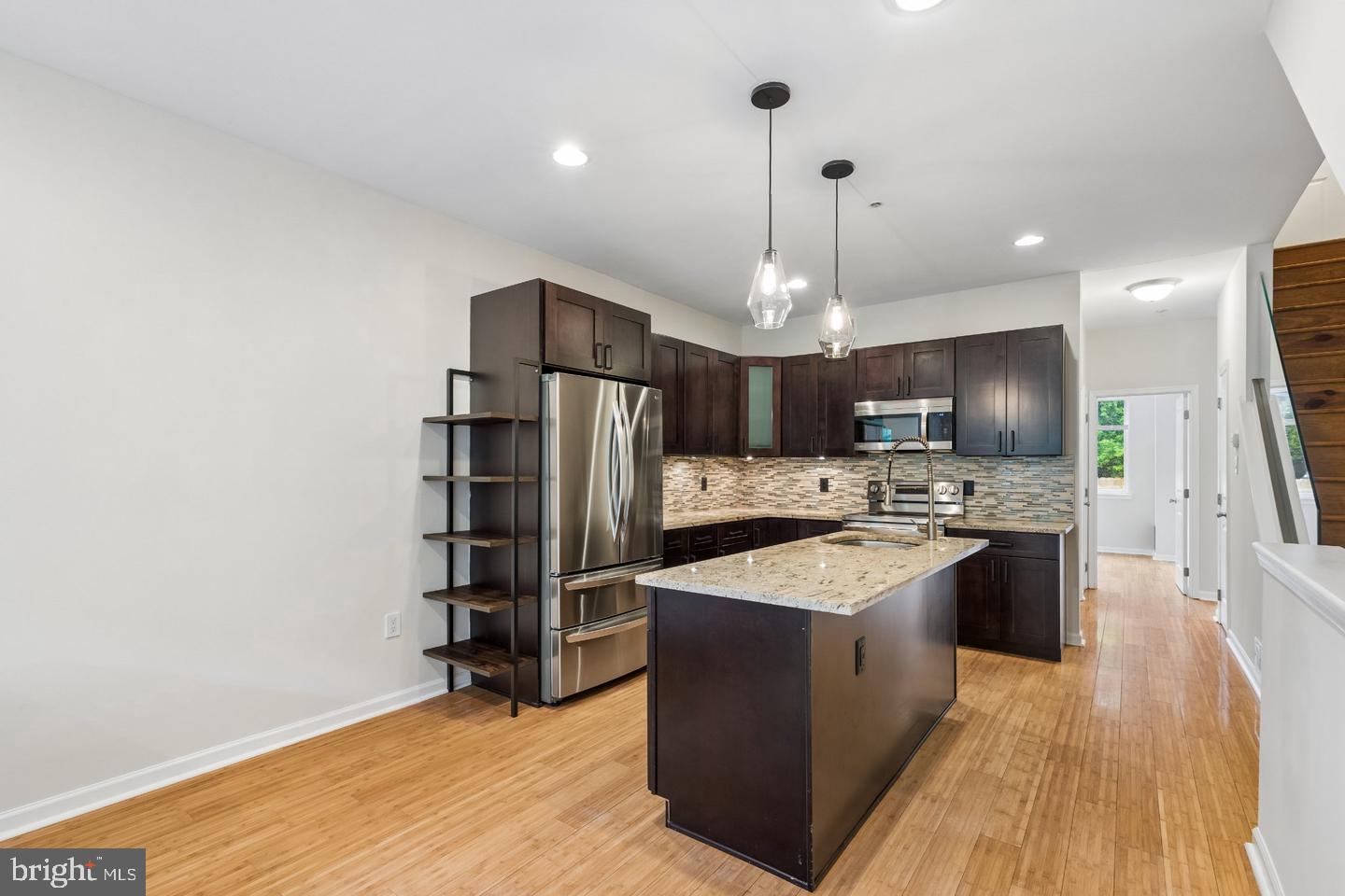 1211 MOUNT VERNON STREET 1