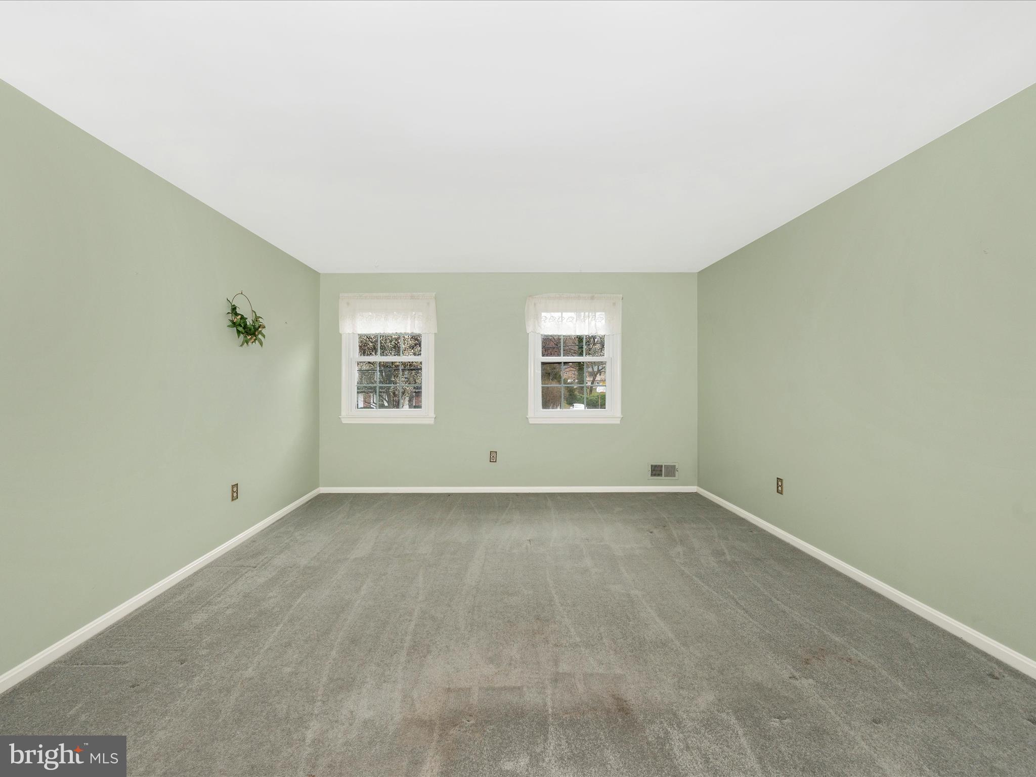 MANOR WOODS - Residential