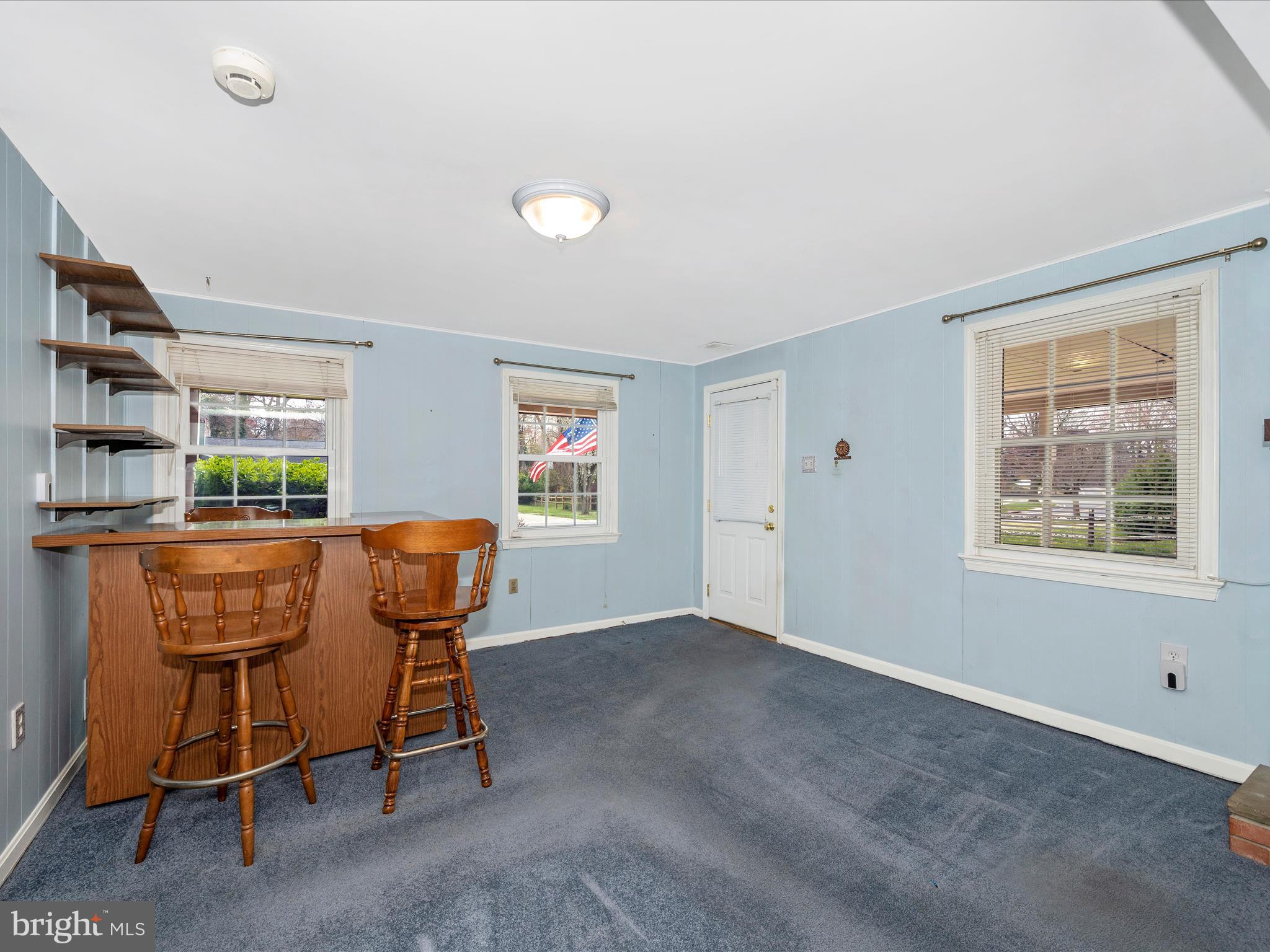 MANOR WOODS - Residential