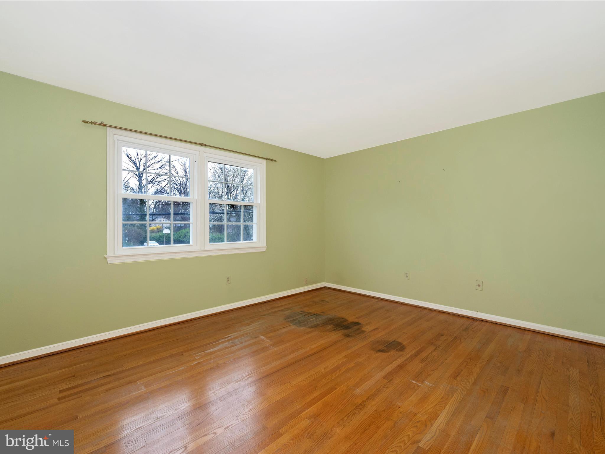 MANOR WOODS - Residential