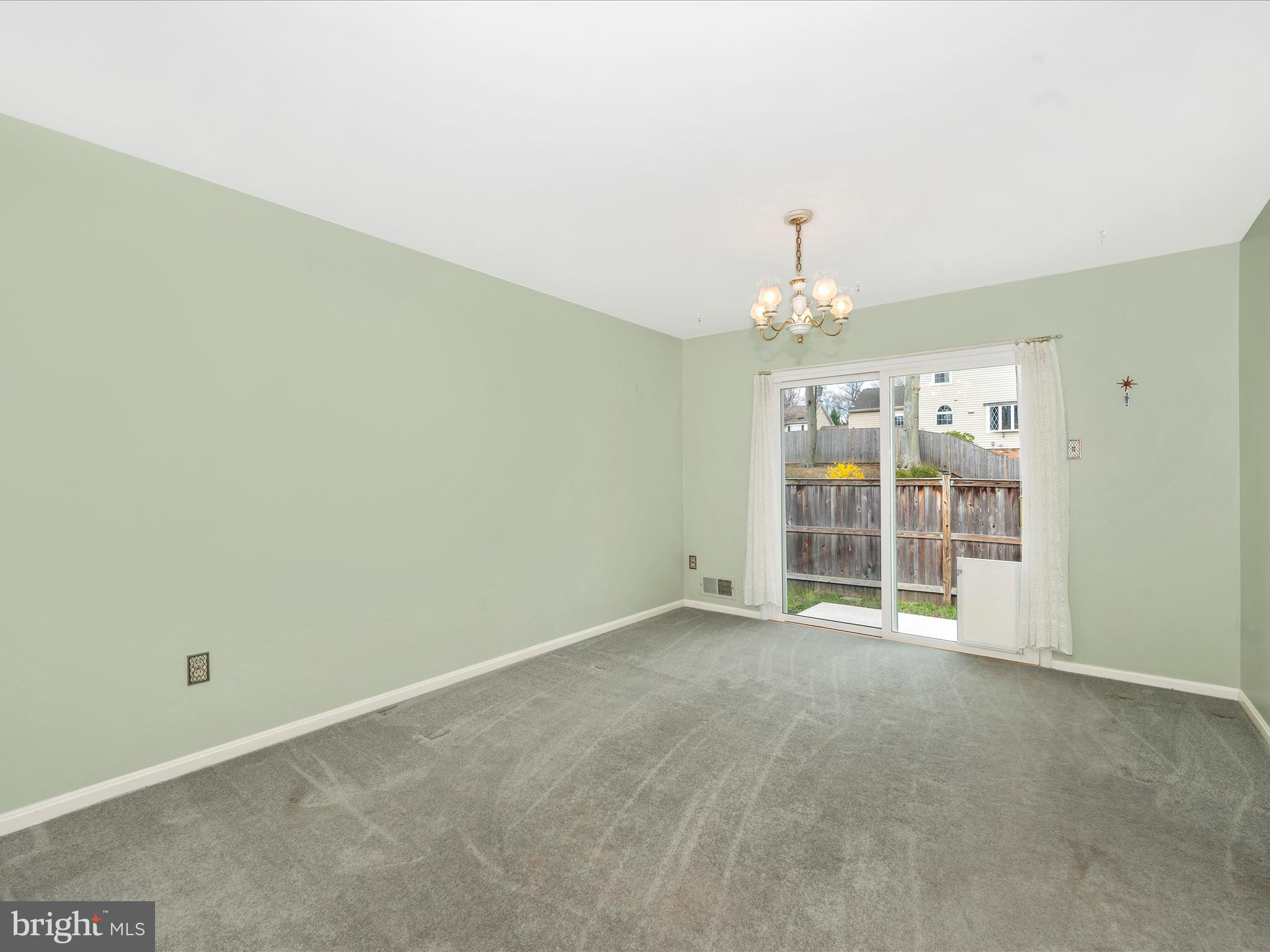 MANOR WOODS - Residential