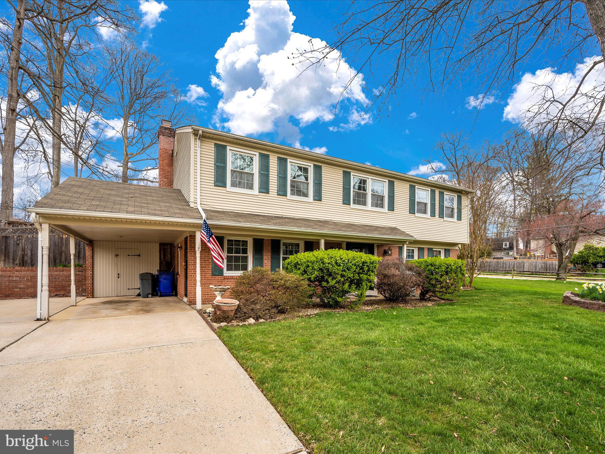 MANOR WOODS - Residential