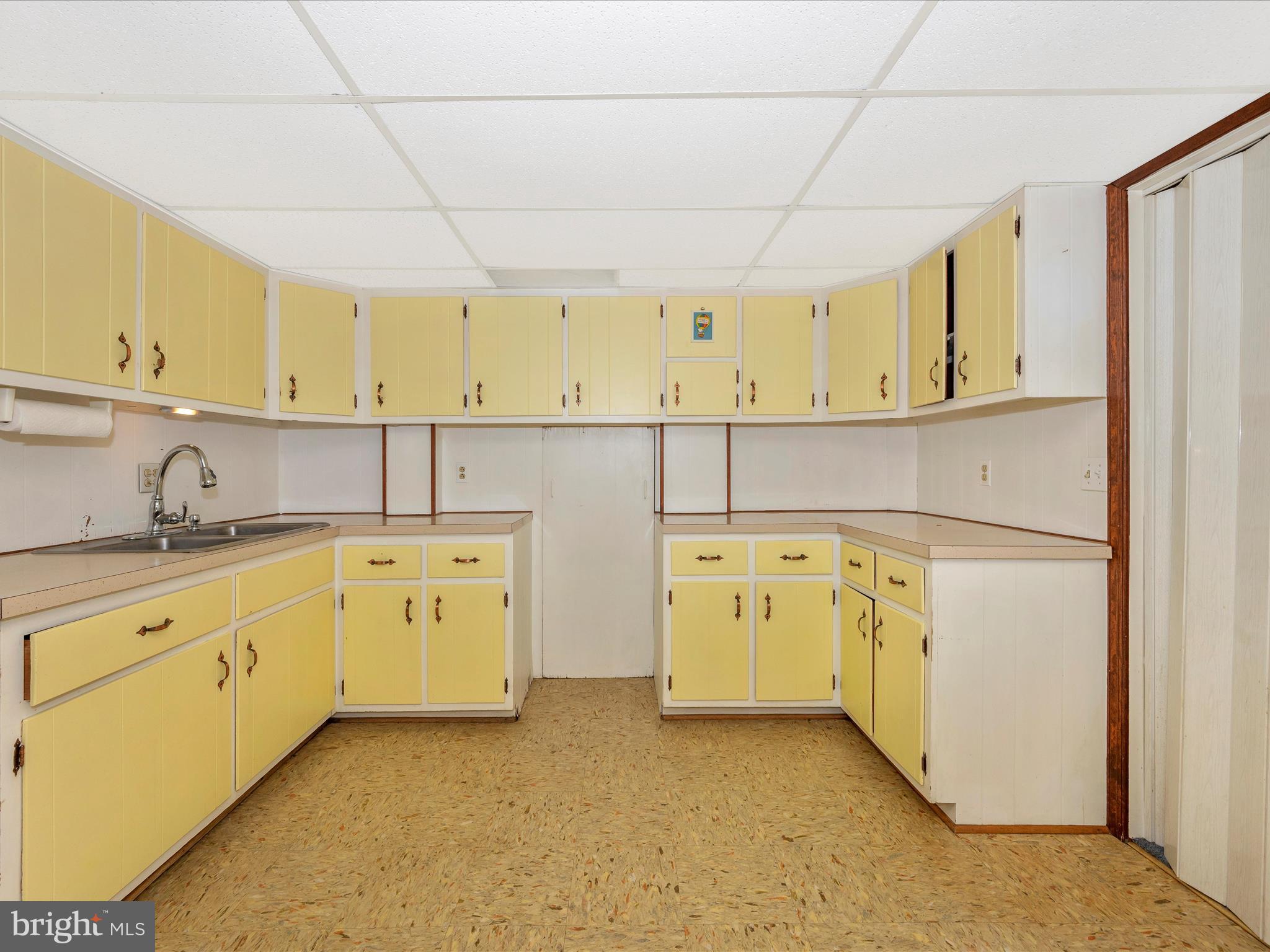 MANOR WOODS - Residential