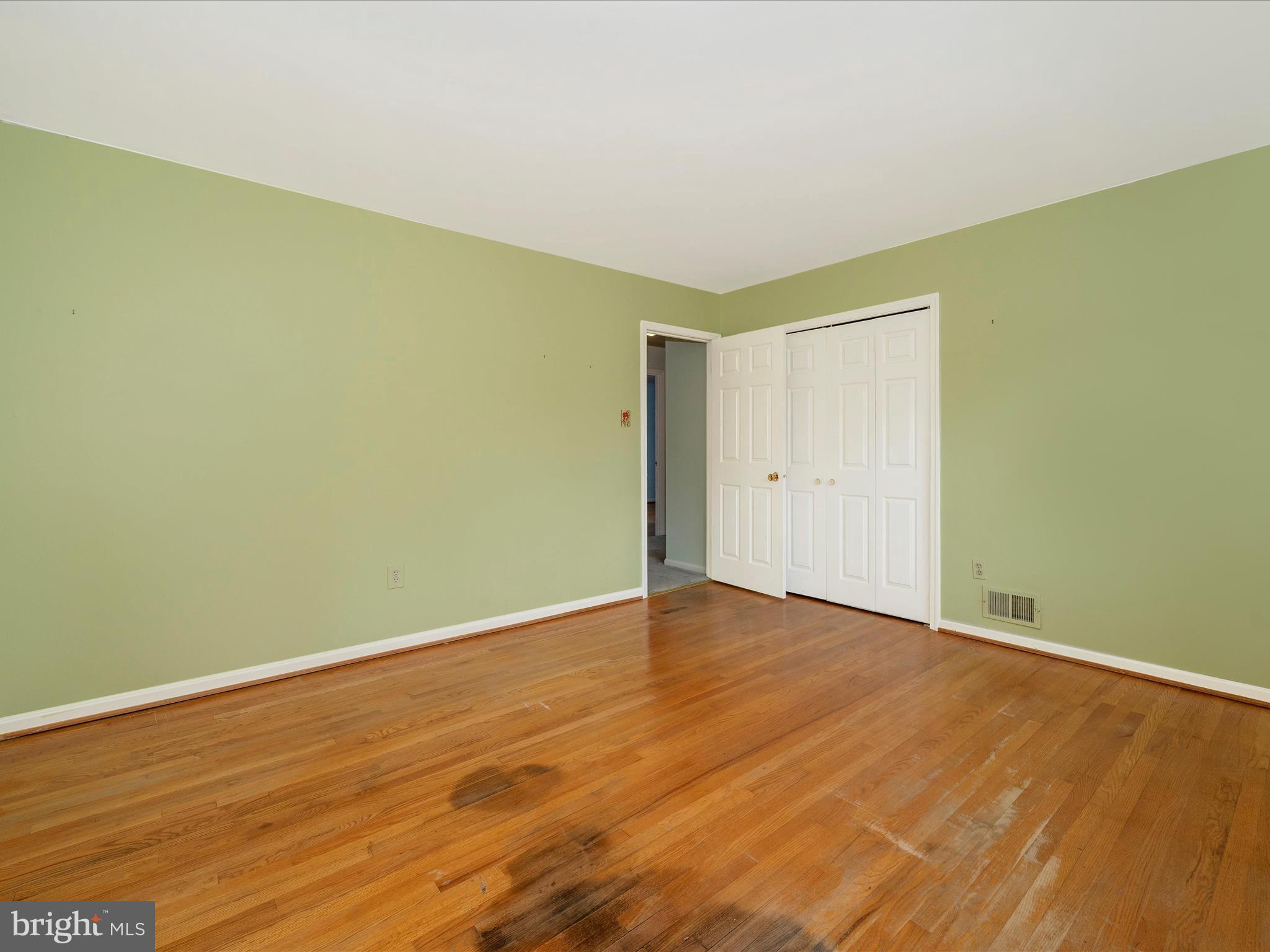 MANOR WOODS - Residential