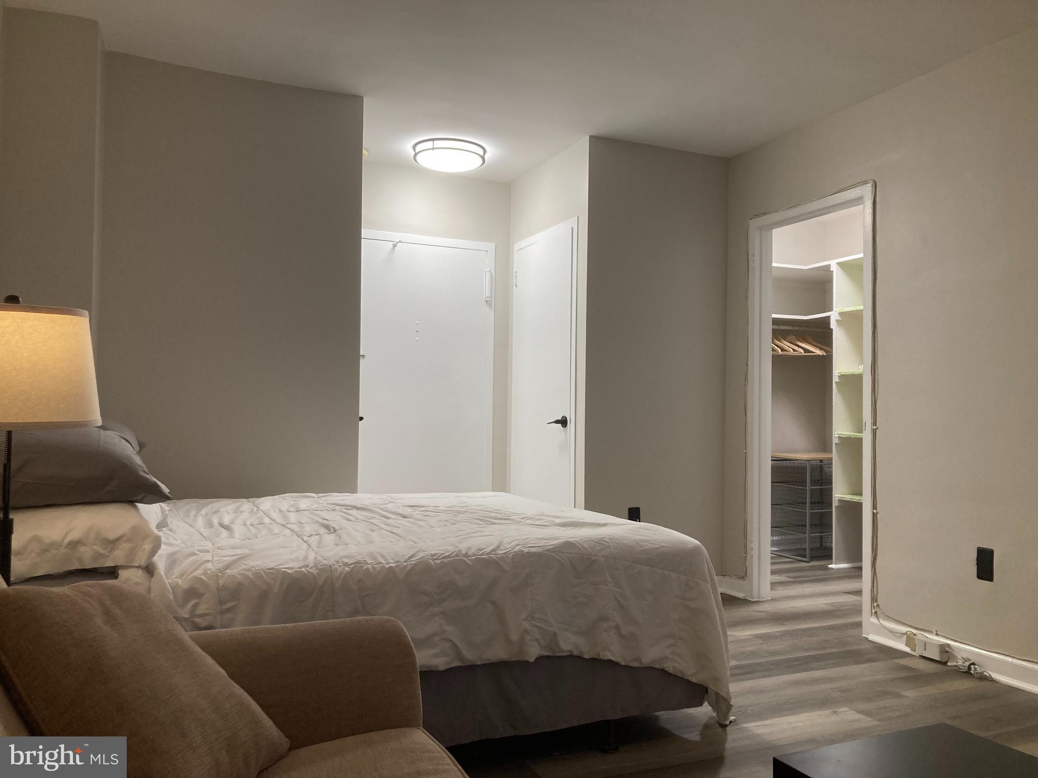 RIVER PLACE - Residential Lease