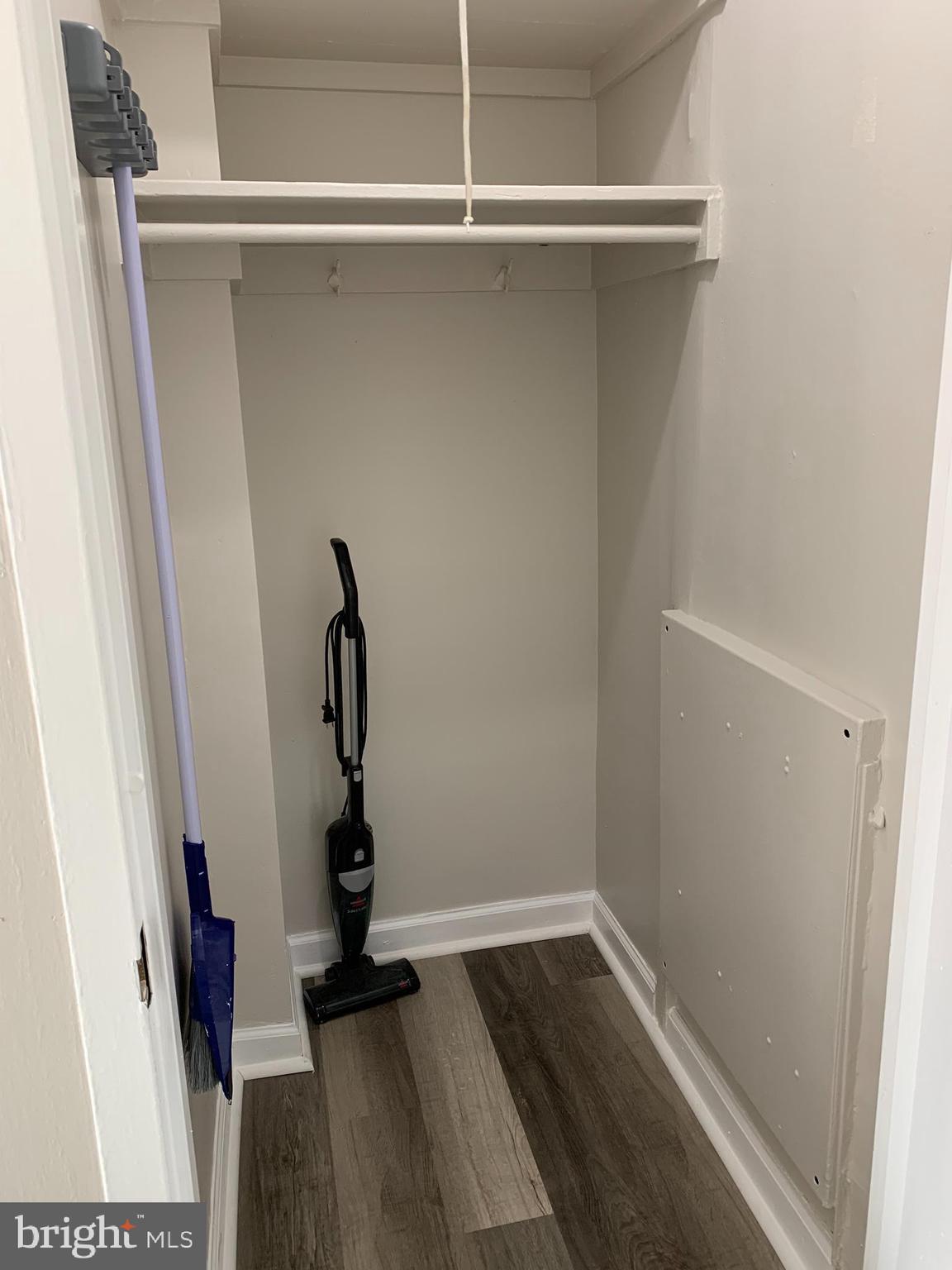 RIVER PLACE - Residential Lease