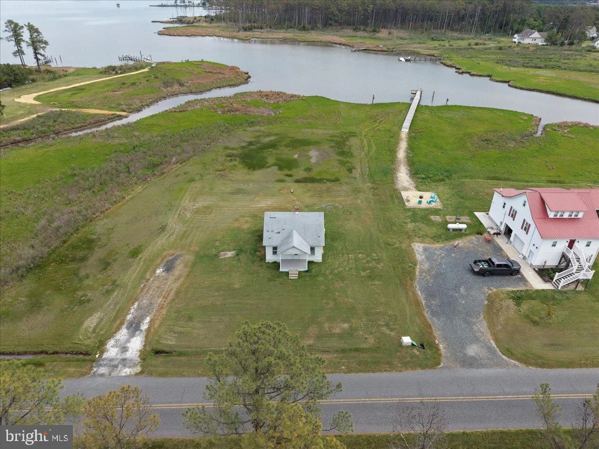 636 Hills Point Road