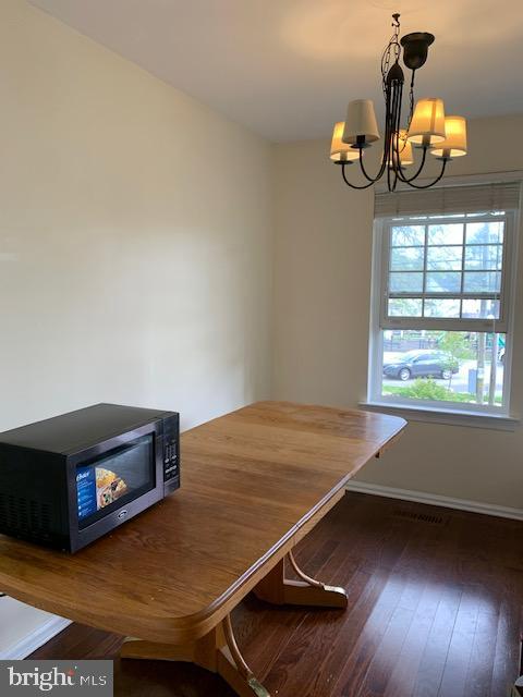 LOWRY HOUSE - Residential Lease