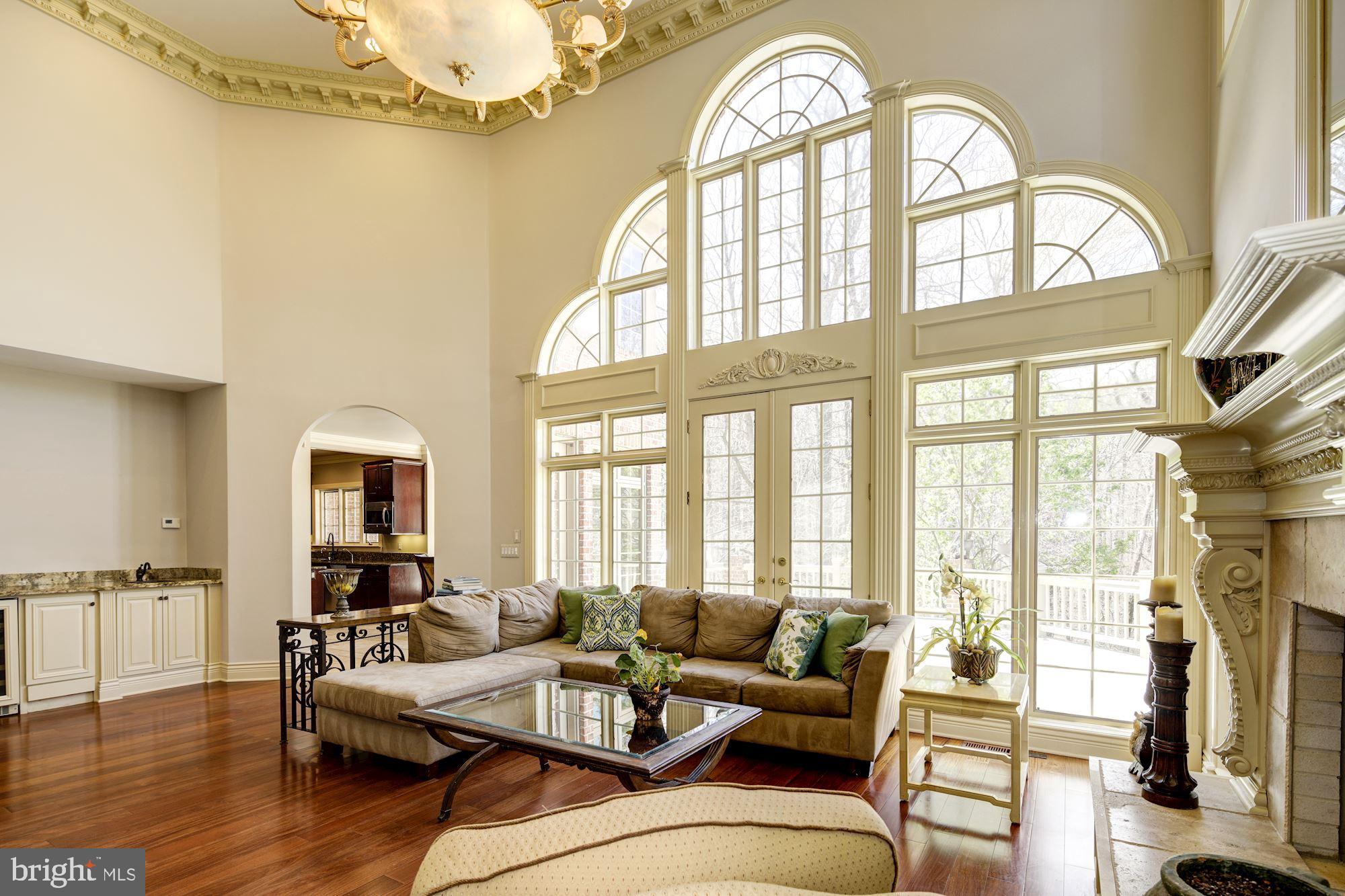 TRIADELPHIA WOODS - Residential