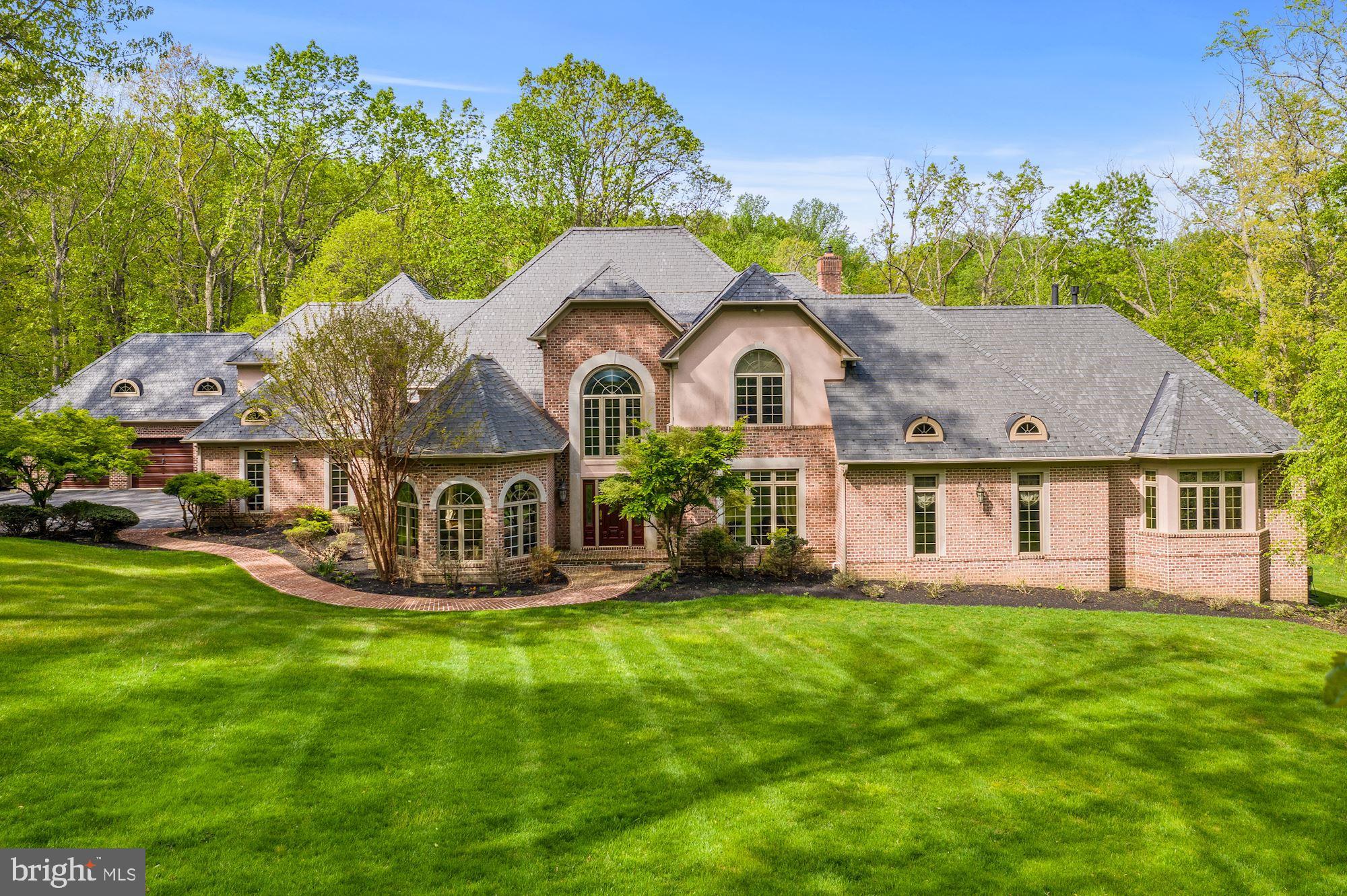 TRIADELPHIA WOODS - Residential