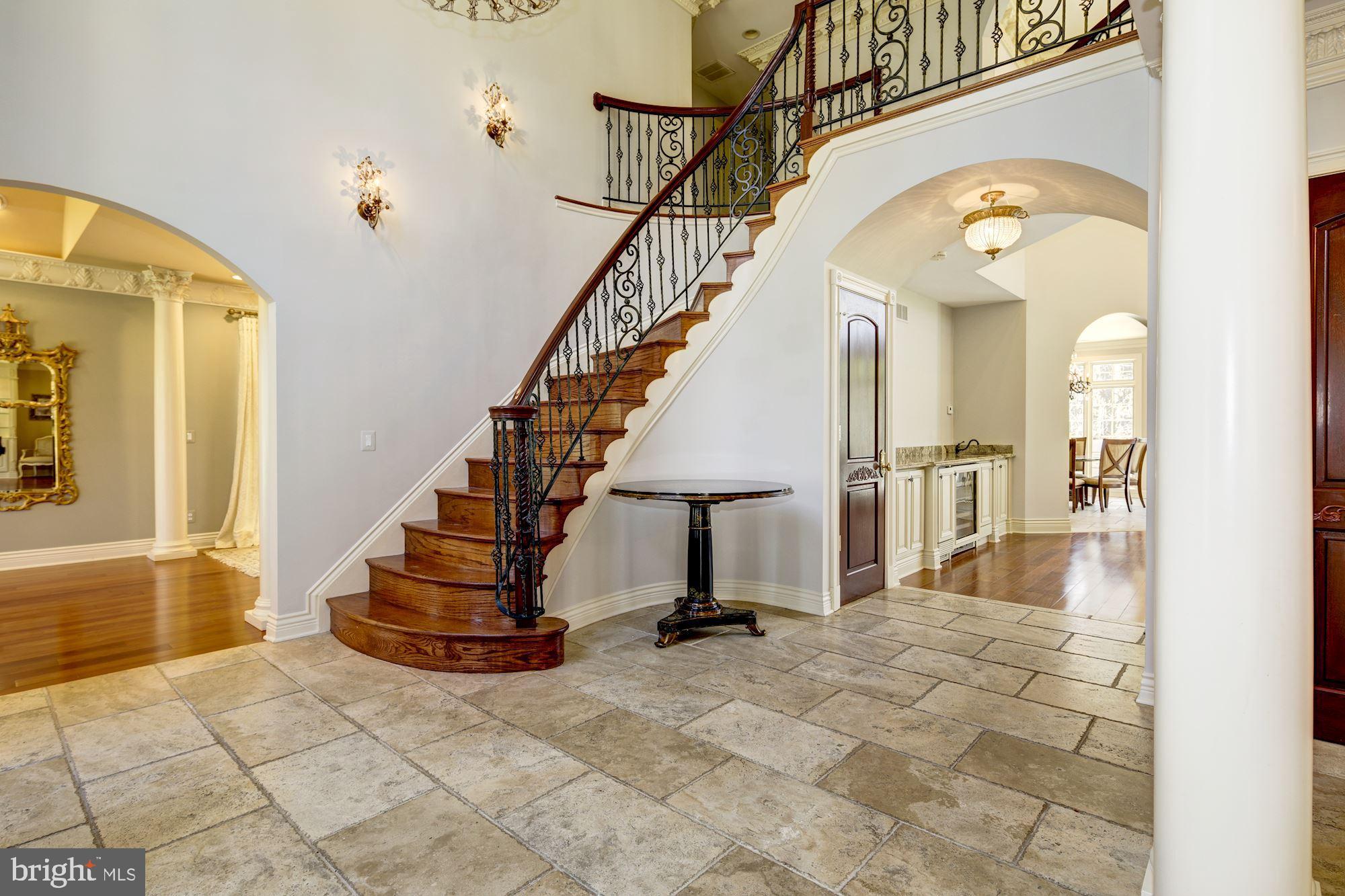 TRIADELPHIA WOODS - Residential