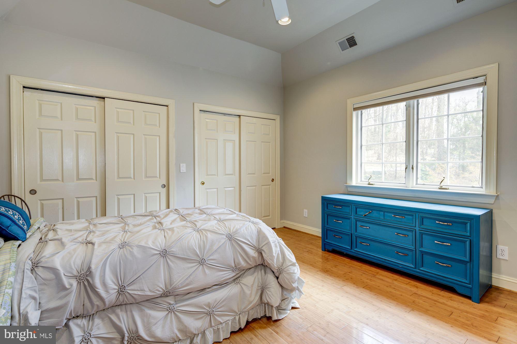 TRIADELPHIA WOODS - Residential