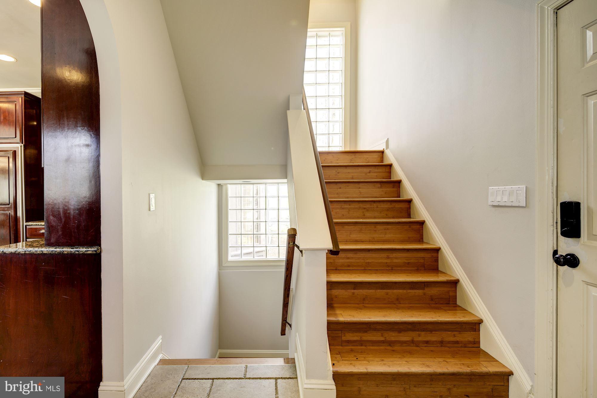 TRIADELPHIA WOODS - Residential