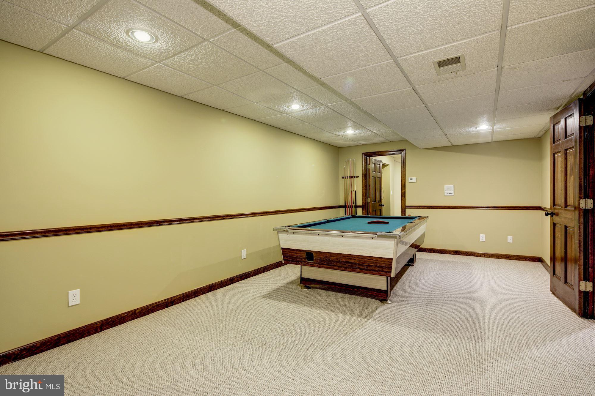 TRIADELPHIA WOODS - Residential