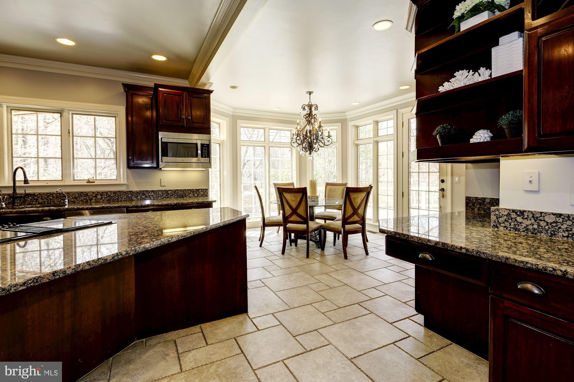 TRIADELPHIA WOODS - Residential