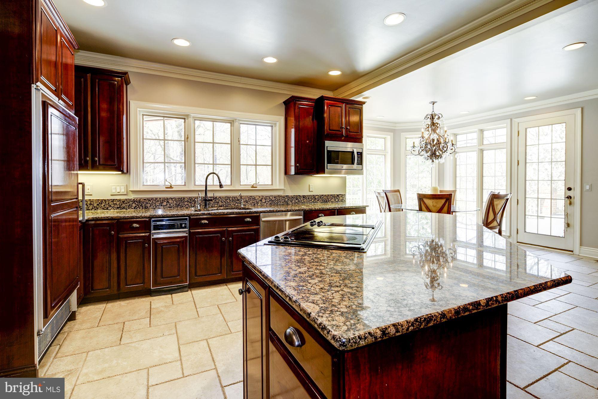 TRIADELPHIA WOODS - Residential