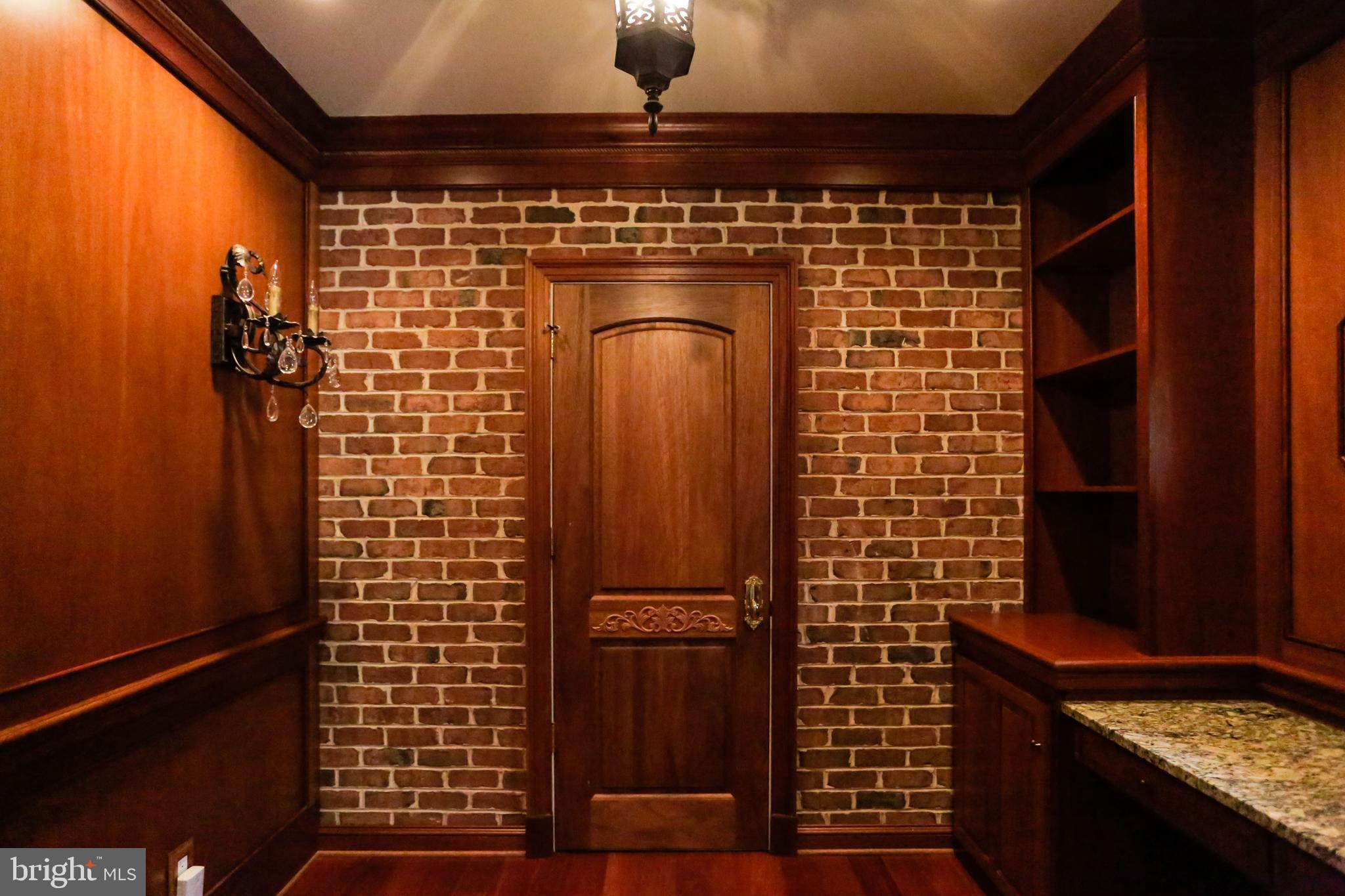 TRIADELPHIA WOODS - Residential