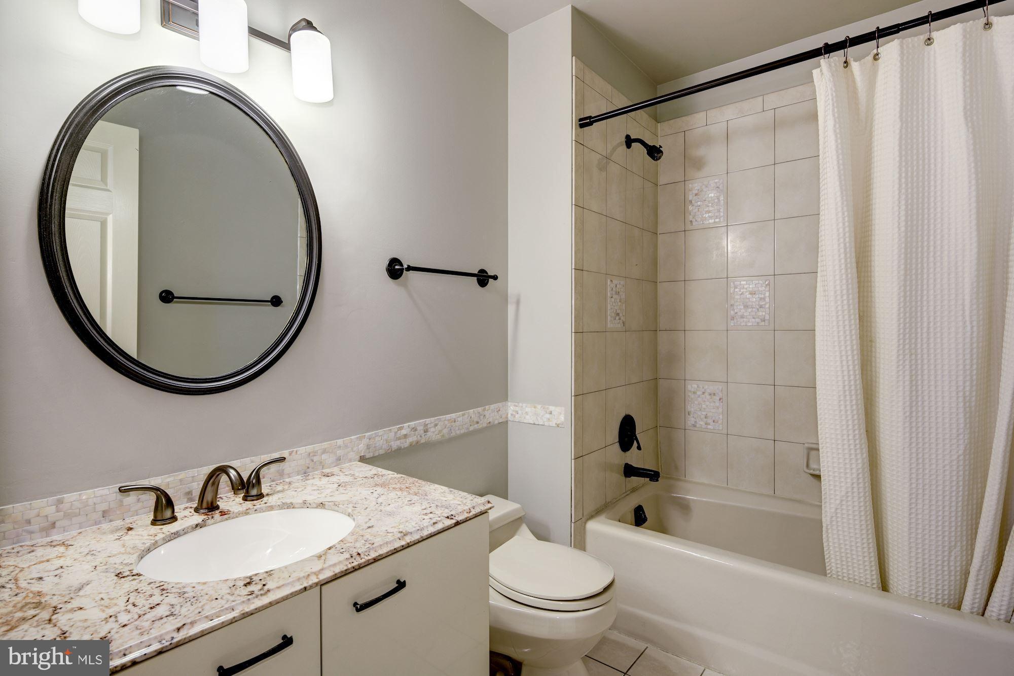 TRIADELPHIA WOODS - Residential