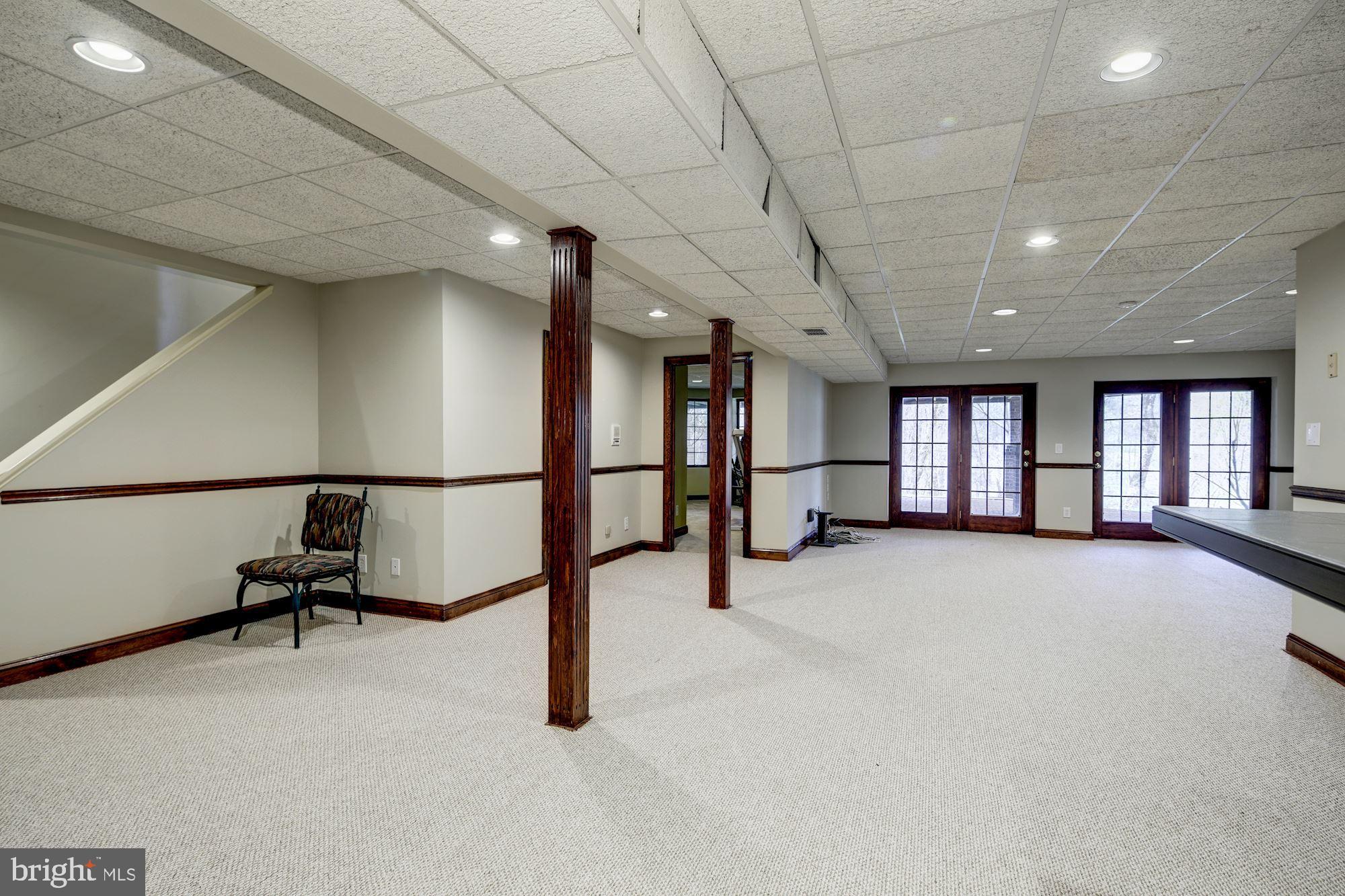 TRIADELPHIA WOODS - Residential