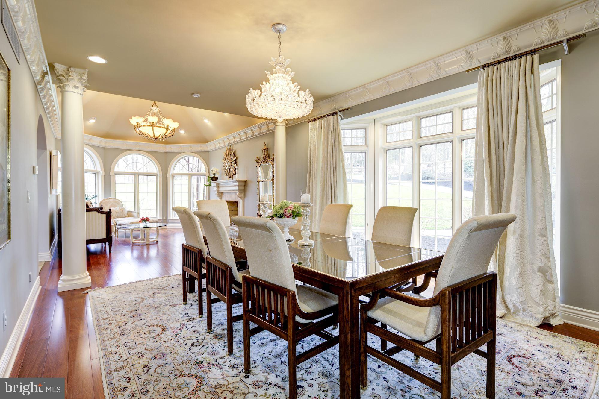 TRIADELPHIA WOODS - Residential