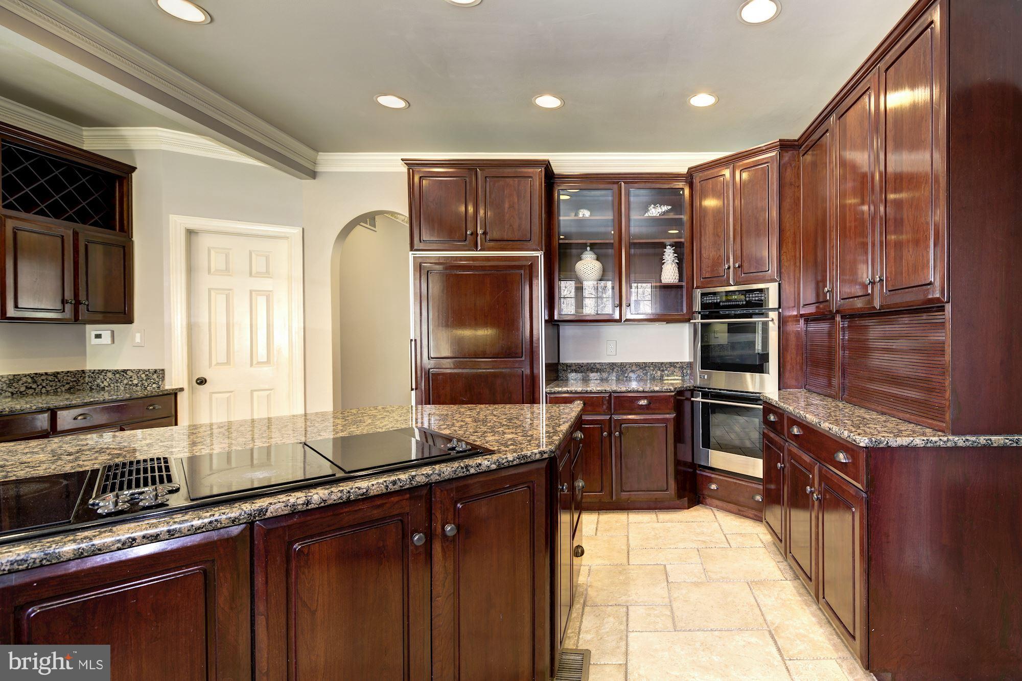 TRIADELPHIA WOODS - Residential