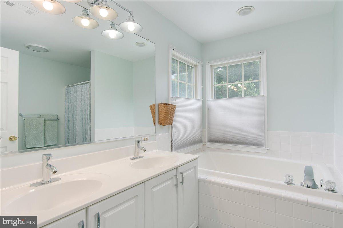 DEERWOODS - Residential