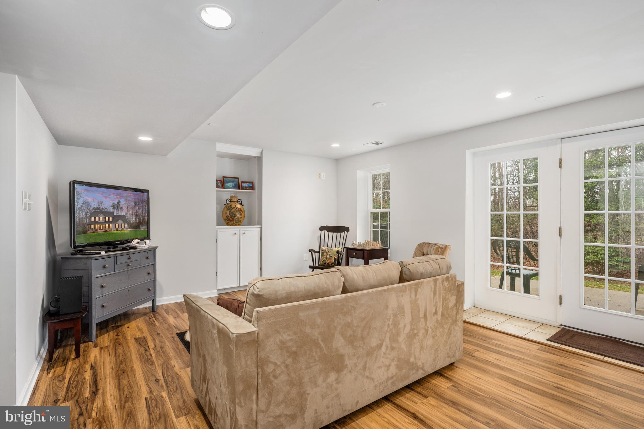 QUEENS GUARD - Residential