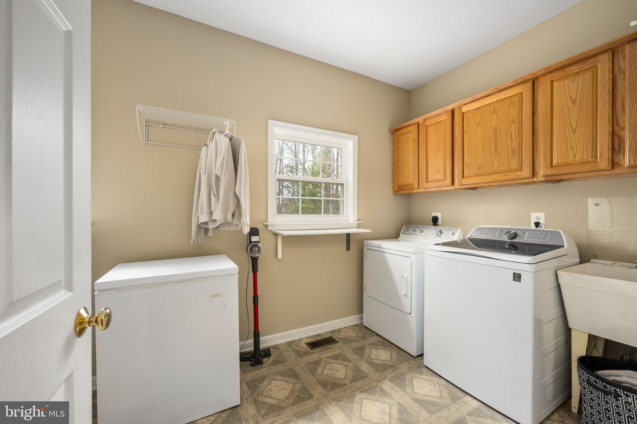 QUEENS GUARD - Residential