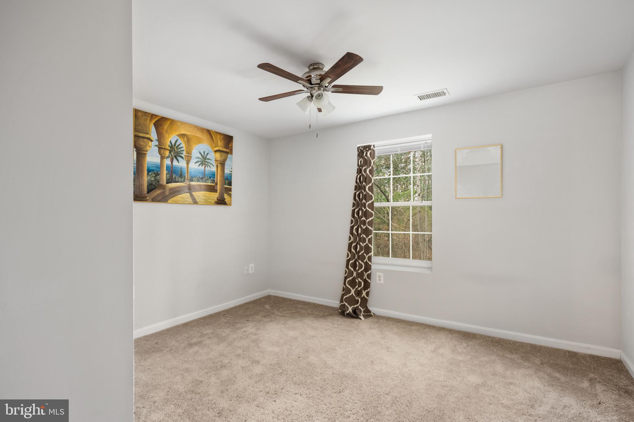 QUEENS GUARD - Residential