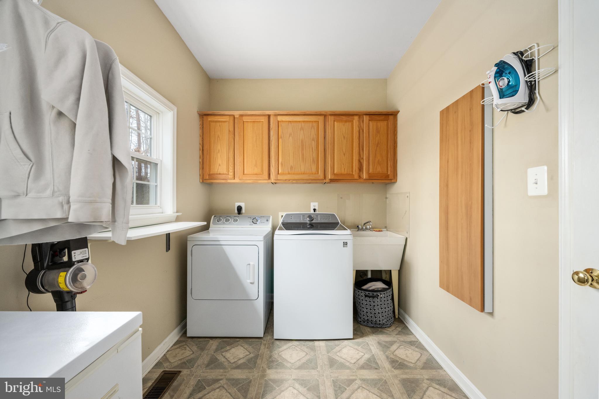 QUEENS GUARD - Residential