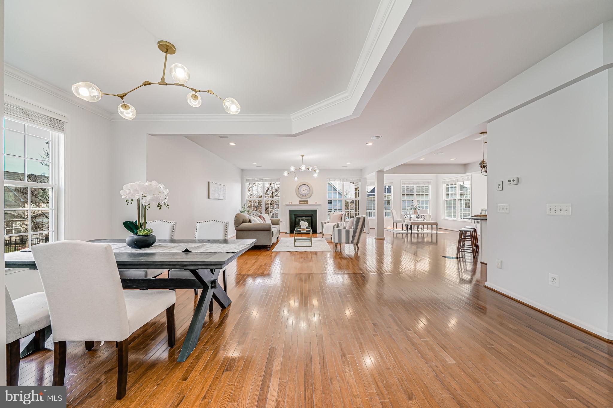 SHERWOOD FOREST - Residential