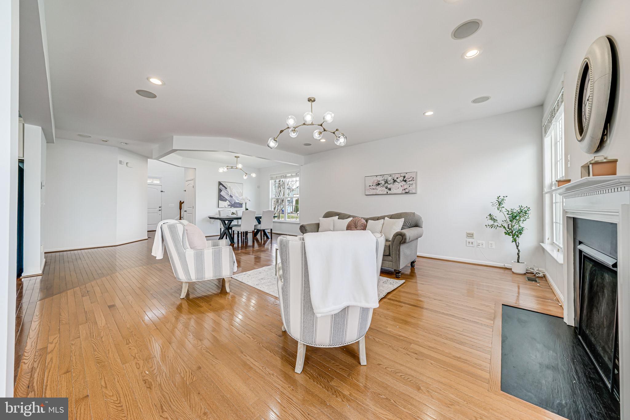 SHERWOOD FOREST - Residential