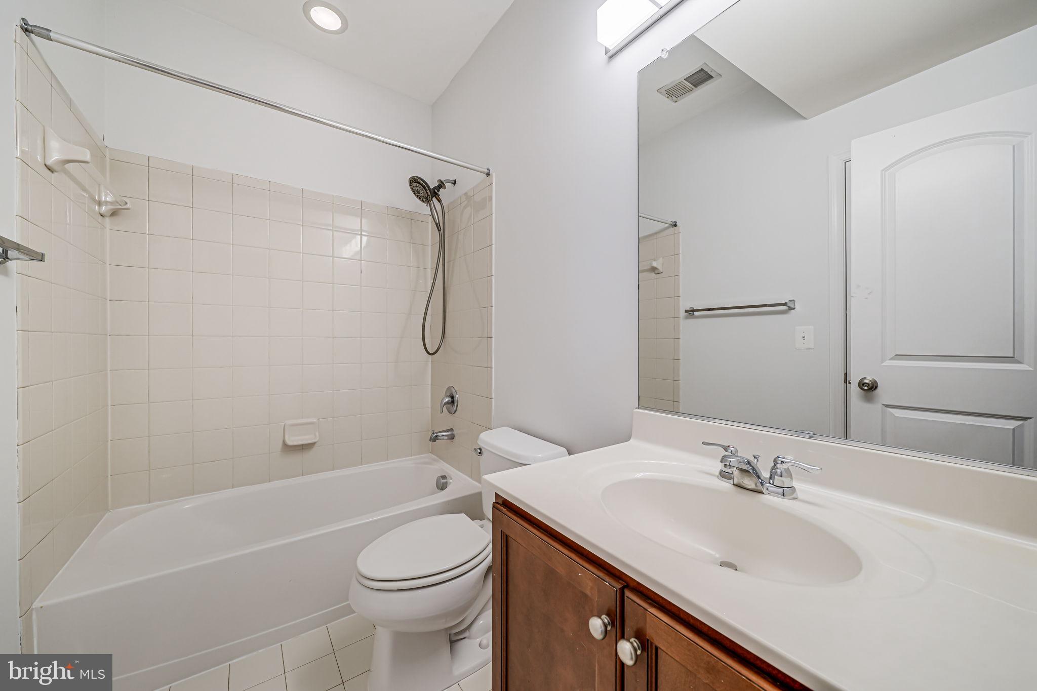 SHERWOOD FOREST - Residential