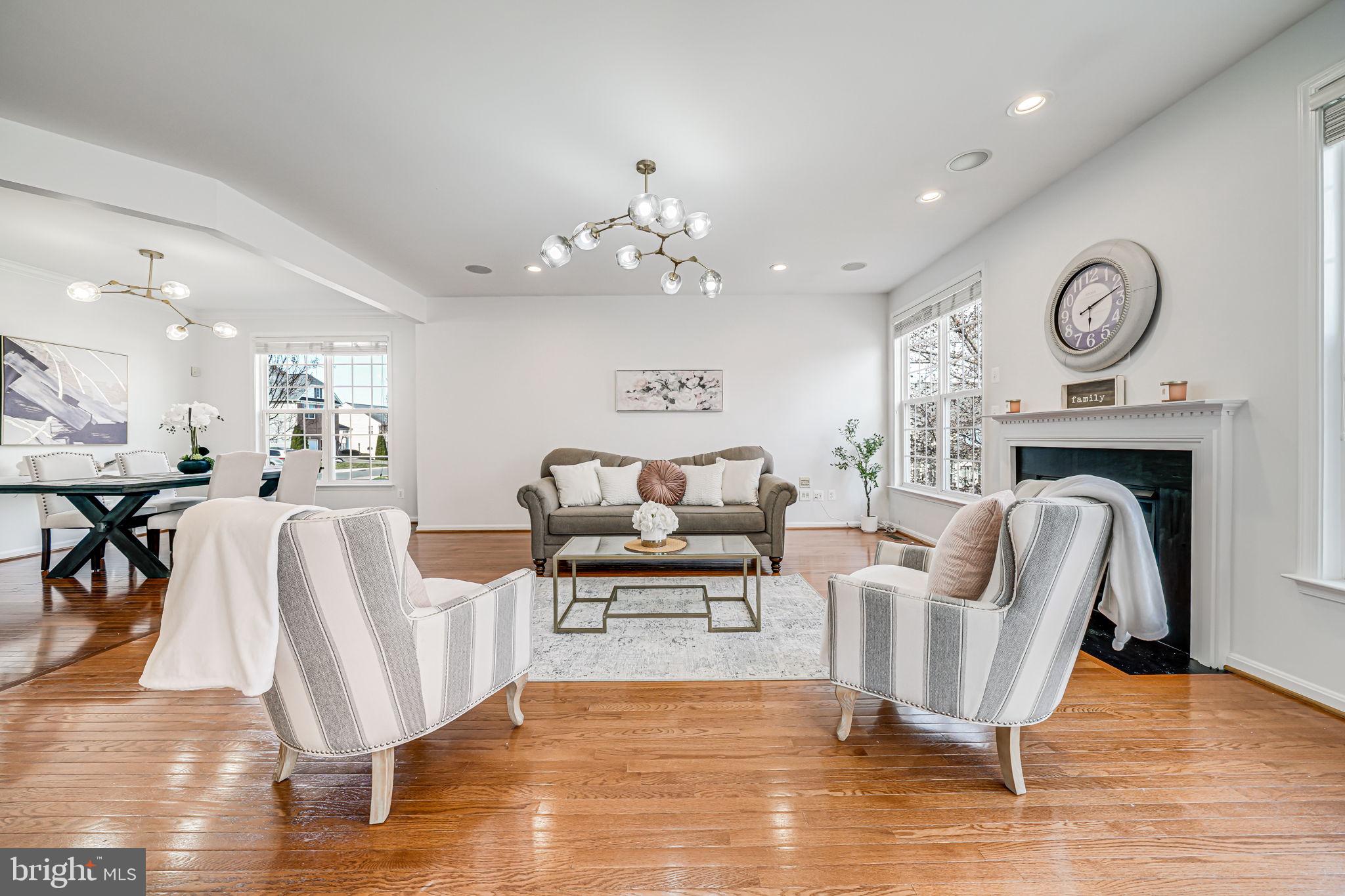 SHERWOOD FOREST - Residential