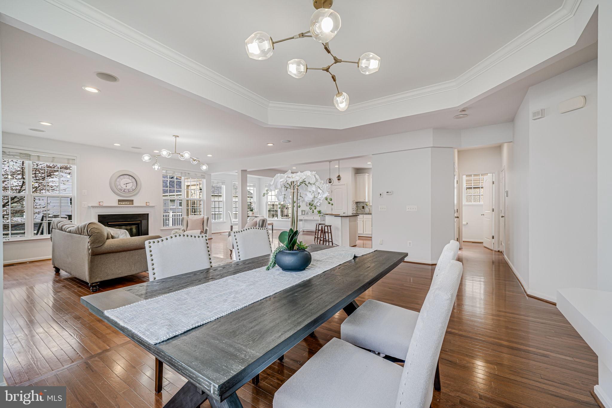 SHERWOOD FOREST - Residential